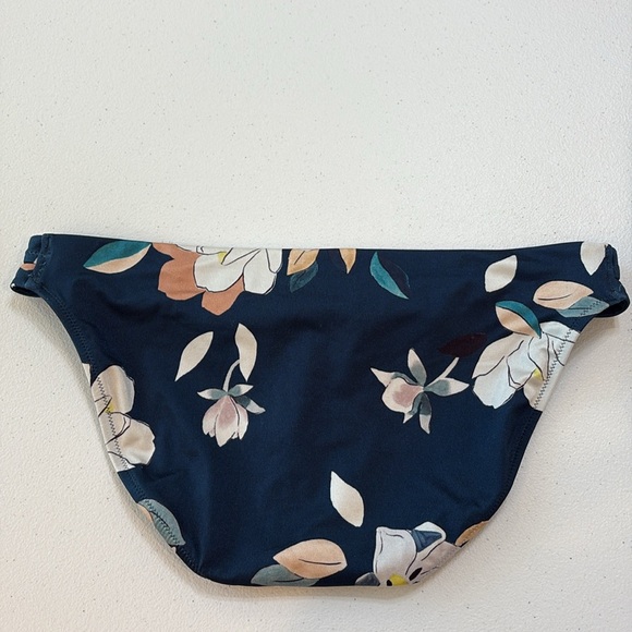 Athleta NWT Aqualuxe Floradona Crossover Bottom Blue Large - Picture 6 of 7